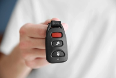 Immagini Chiave telecomando auto: funzioni nascoste e trucchi utili